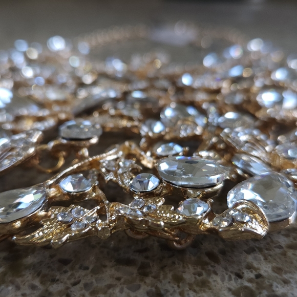 NWT RHINESTONE FLORAL BIB NECKLACE - Picture 13 of 17